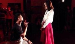 李艾爆料小时候视频,温馨爆料的成长瞬间