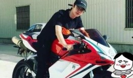 摩托车最新爆料视频播放,性能升级，视觉盛宴！